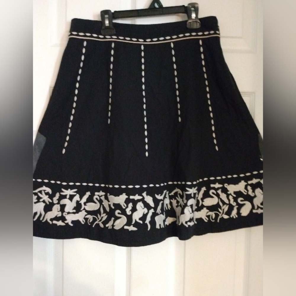 Lithe Black Embroidered Skirt. Size 4